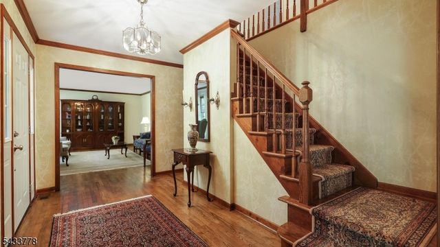 6 Deerwood Trl, Warren Twp., NJ 07059