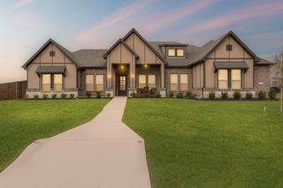 311 Lakota Parkway, Waxahachie, TX 75165