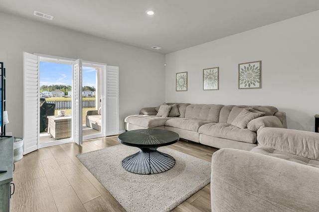 548 Spanish Wells Road, Summerville, SC 29486
