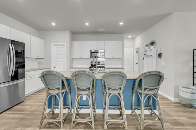 548 Spanish Wells Road, Summerville, SC 29486