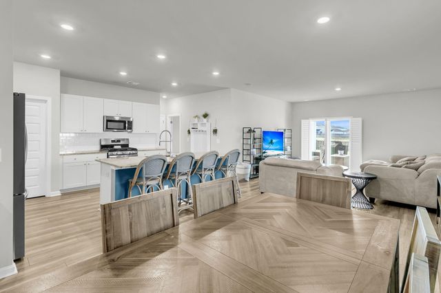 548 Spanish Wells Road, Summerville, SC 29486