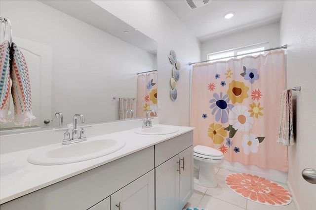 794 Berryessa Way, Olivehurst, CA 95961