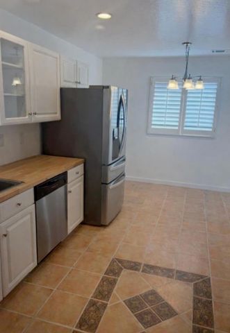 211 Carnoble, Hollister, CA 95023