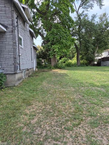 662 Hall Street, Flint, MI 48503