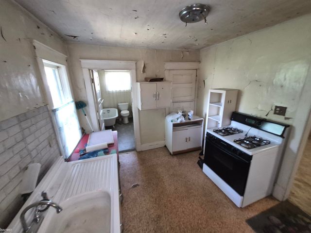 662 Hall Street, Flint, MI 48503