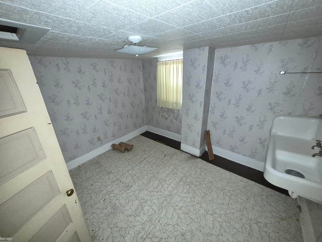 662 Hall Street, Flint, MI 48503