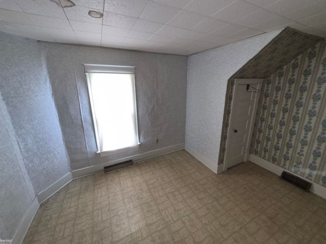 662 Hall Street, Flint, MI 48503