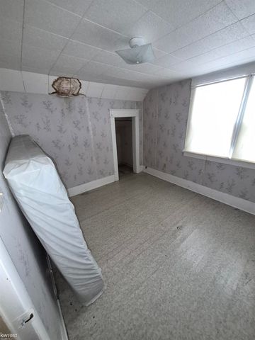 662 Hall Street, Flint, MI 48503