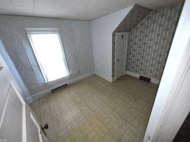 662 Hall Street, Flint, MI 48503