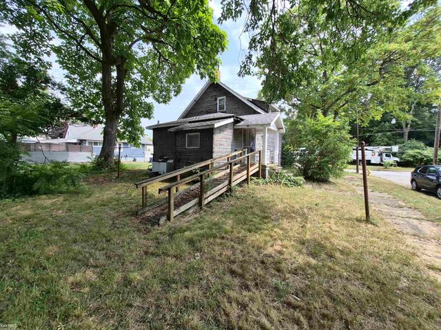 662 Hall Street, Flint, MI 48503