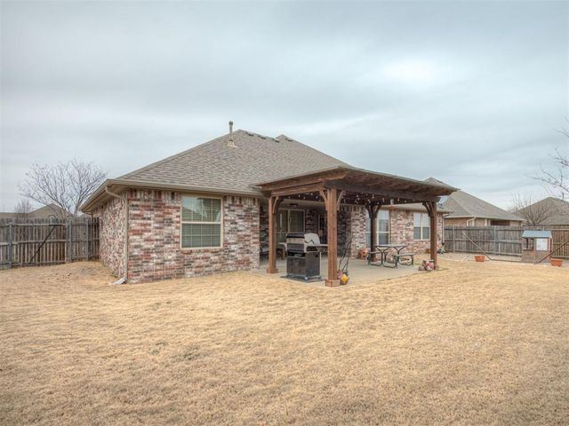 505 Ridge Lake Boulevard, Norman, OK 73071