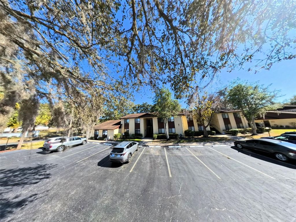 Image 2 of property listing at 504 SILVER COURSE A, Ocala, FL 34472