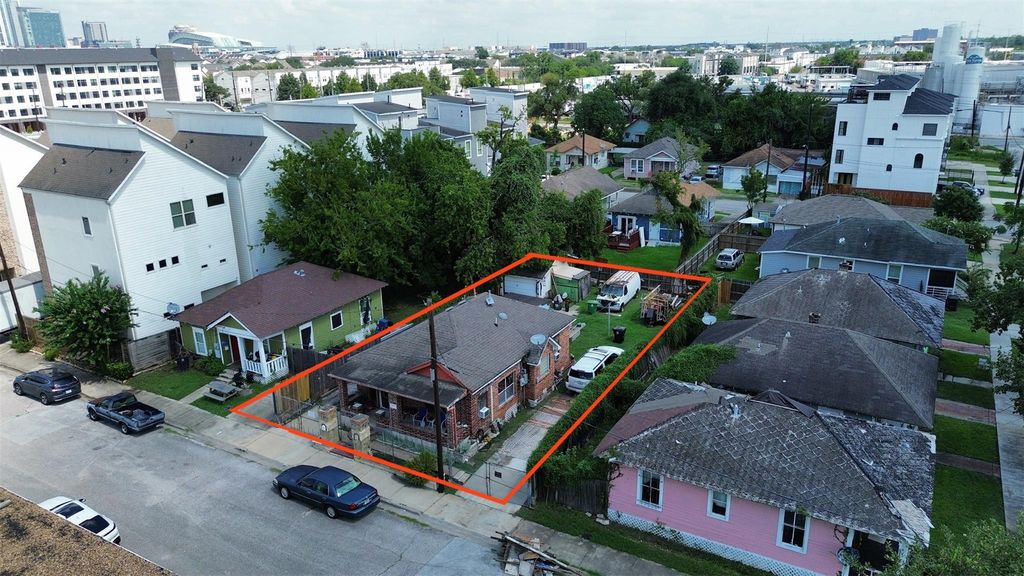 3317 Jefferson, Houston, TX 77396