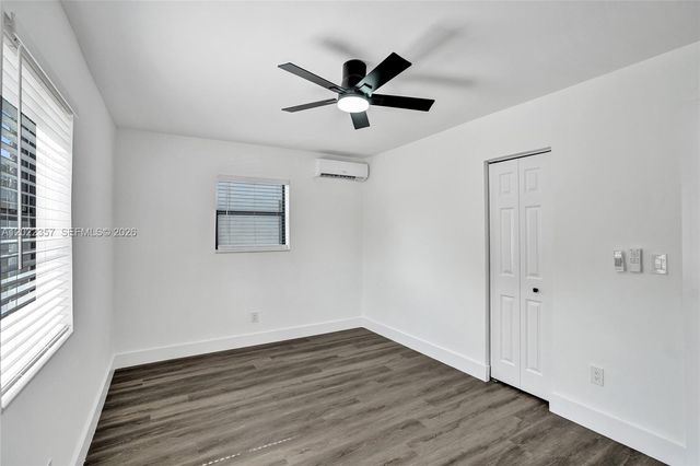 733 NW 15th Ter, Fort Lauderdale, FL 33311