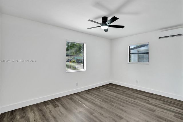 733 NW 15th Ter, Fort Lauderdale, FL 33311