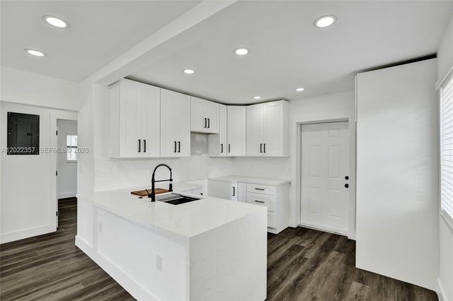 733 NW 15th Ter, Fort Lauderdale, FL 33311
