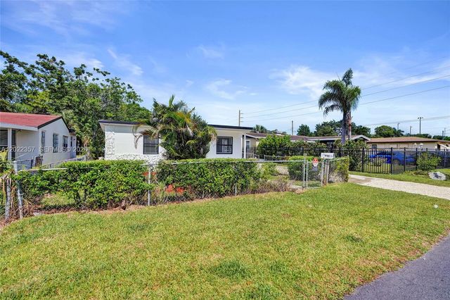 733 NW 15th Ter, Fort Lauderdale, FL 33311