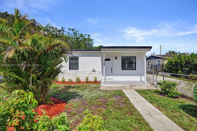 733 NW 15th Ter, Fort Lauderdale, FL 33311