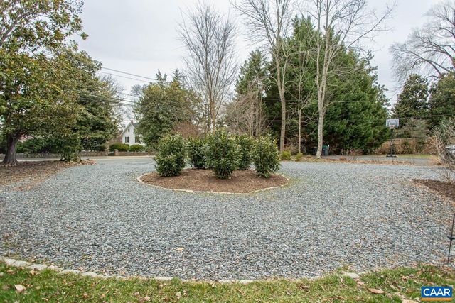 1107 RUGBY RD, Charlottesville, VA 22903