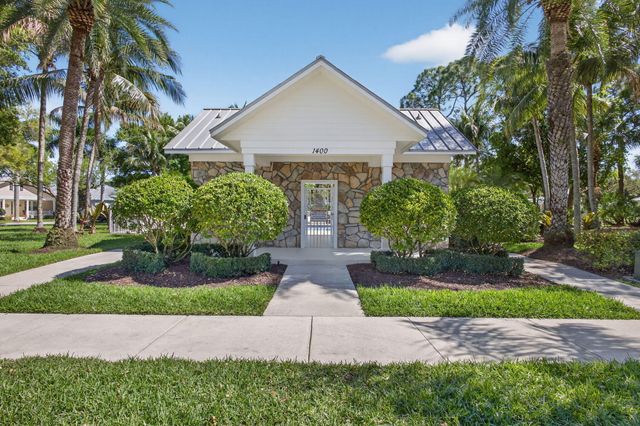 1126 Dakota Drive, Jupiter, FL 33458