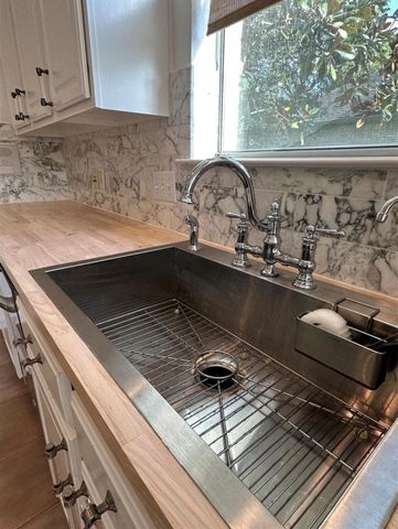11614 Canyon Mills Drive, Houston, TX 77095