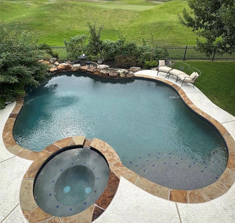 11614 Canyon Mills Drive, Houston, TX 77095