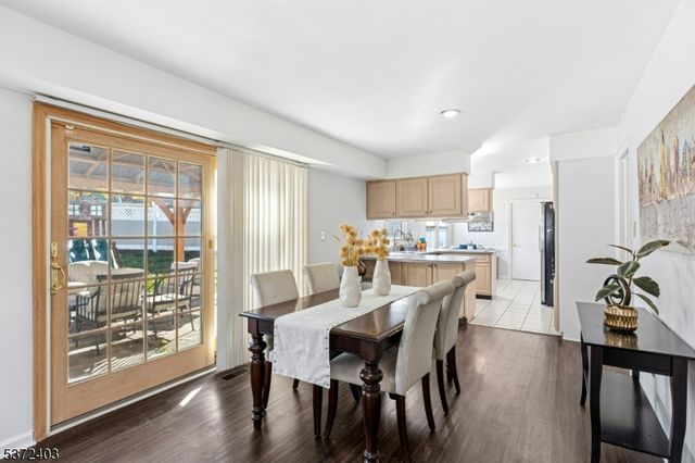 7 Concord Dr, Franklin Twp., NJ 08873