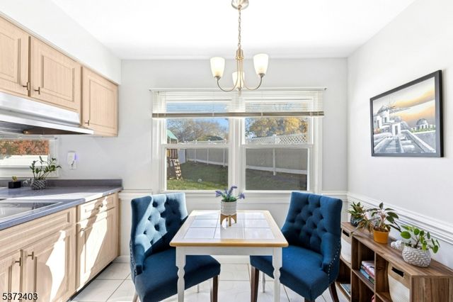 7 Concord Dr, Franklin Twp., NJ 08873