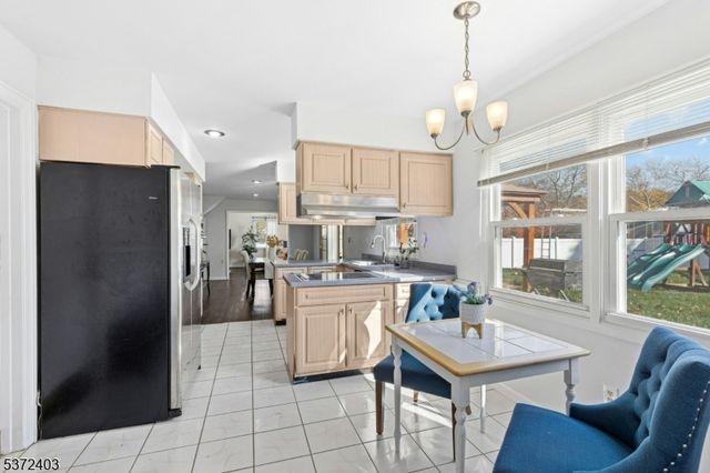 7 Concord Dr, Franklin Twp., NJ 08873