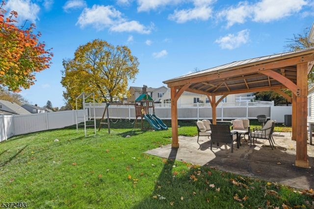 7 Concord Dr, Franklin Twp., NJ 08873