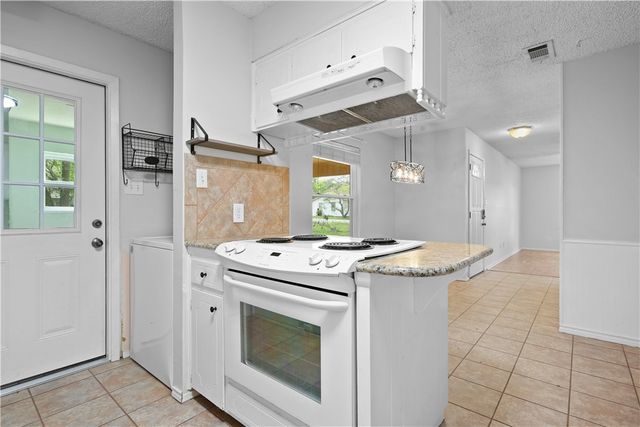 918 W 5th Street, Mcgregor, TX 76657
