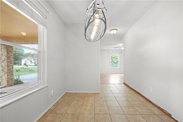 918 W 5th Street, Mcgregor, TX 76657