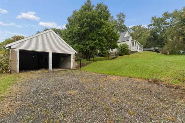 2048 MARMON Drive, Erie, PA 16509
