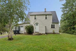 2048 MARMON Drive, Erie, PA 16509