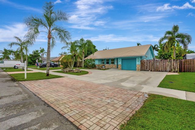 1402 Cormorant Road, Delray Beach, FL 33444
