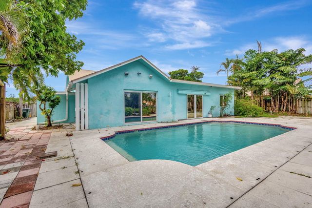 1402 Cormorant Road, Delray Beach, FL 33444