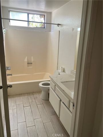 12203 Magnolia 102, Valley Village, CA 91607