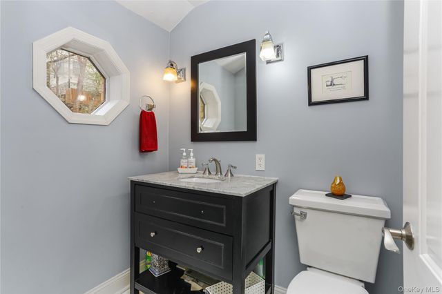 368 N Greeley Avenue, Chappaqua, NY 10514