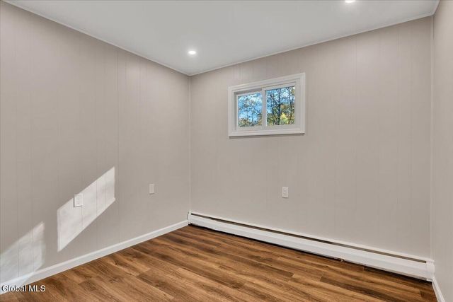 37 Greenwood Road, North Greenbush, NY 12198