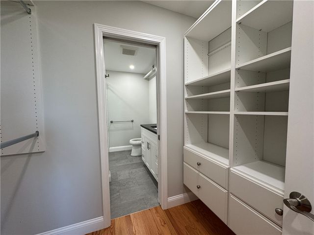 198 Thames Street 6, Newport, RI 02840