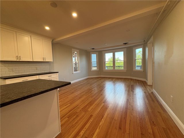 198 Thames Street 6, Newport, RI 02840