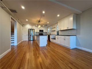 198 Thames Street 6, Newport, RI 02840