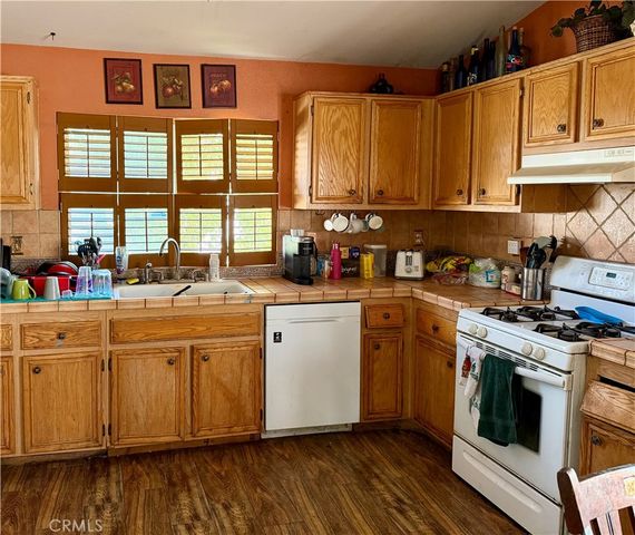 1460 Stratus, San Jacinto, CA 92582