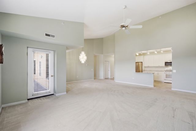 1500 S Ardmore Avenue 611, Villa Park, IL 60181