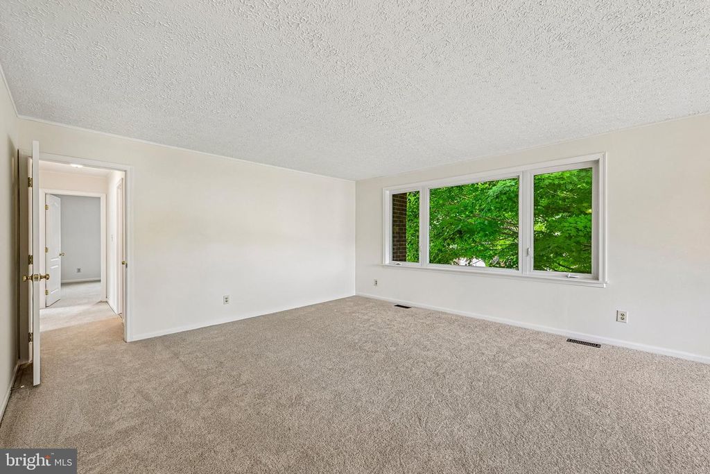 Image 14 of property listing at 513 NORMANDY LN, Bel Air, MD 21015