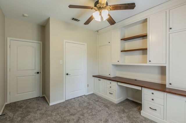 1925 Glenbrook Court, Bedford, TX 76021