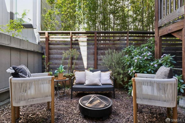 1252 Pacific Avenue, San Francisco, CA 94109