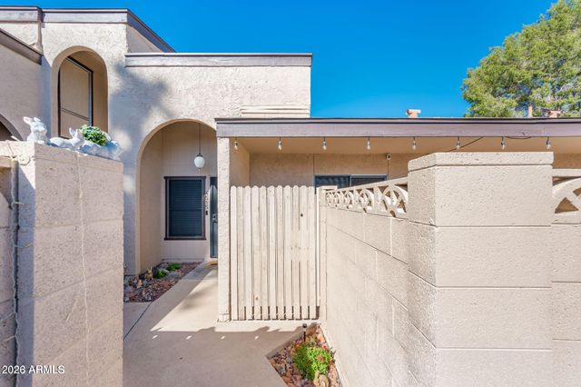 4515 W CONTINENTAL Drive, Glendale, AZ 85308