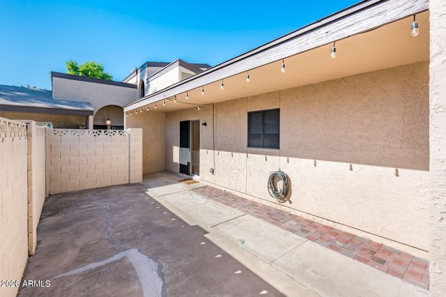 4515 W CONTINENTAL Drive, Glendale, AZ 85308