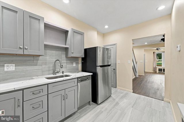 5103 W GIRARD AVE, Philadelphia, PA 19131